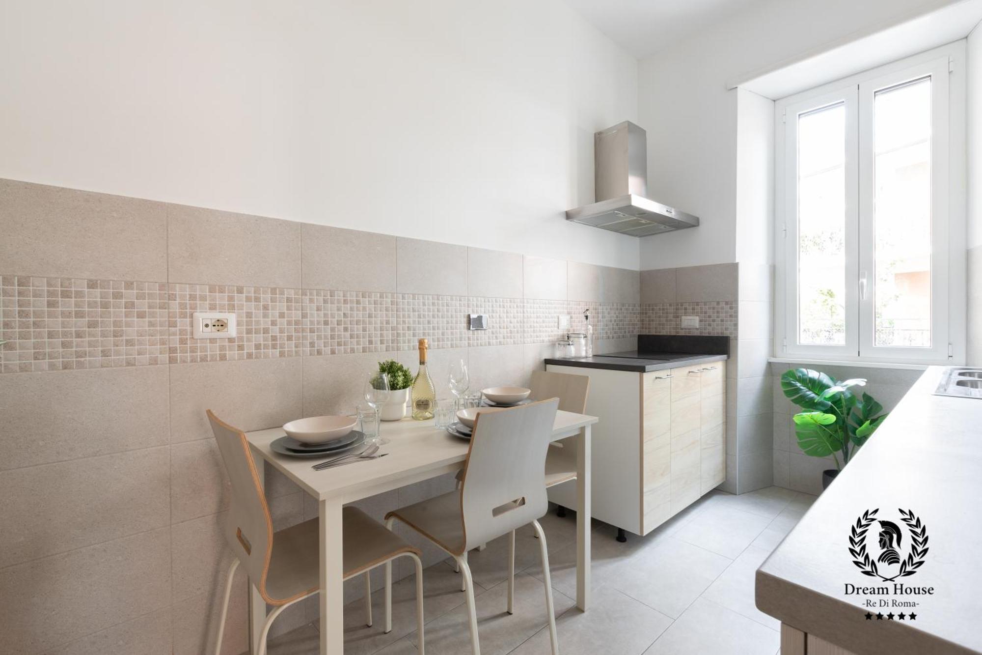 Dream House Re Di - 50mt To Metro Station, Position, 4pax, 2bdr Roma