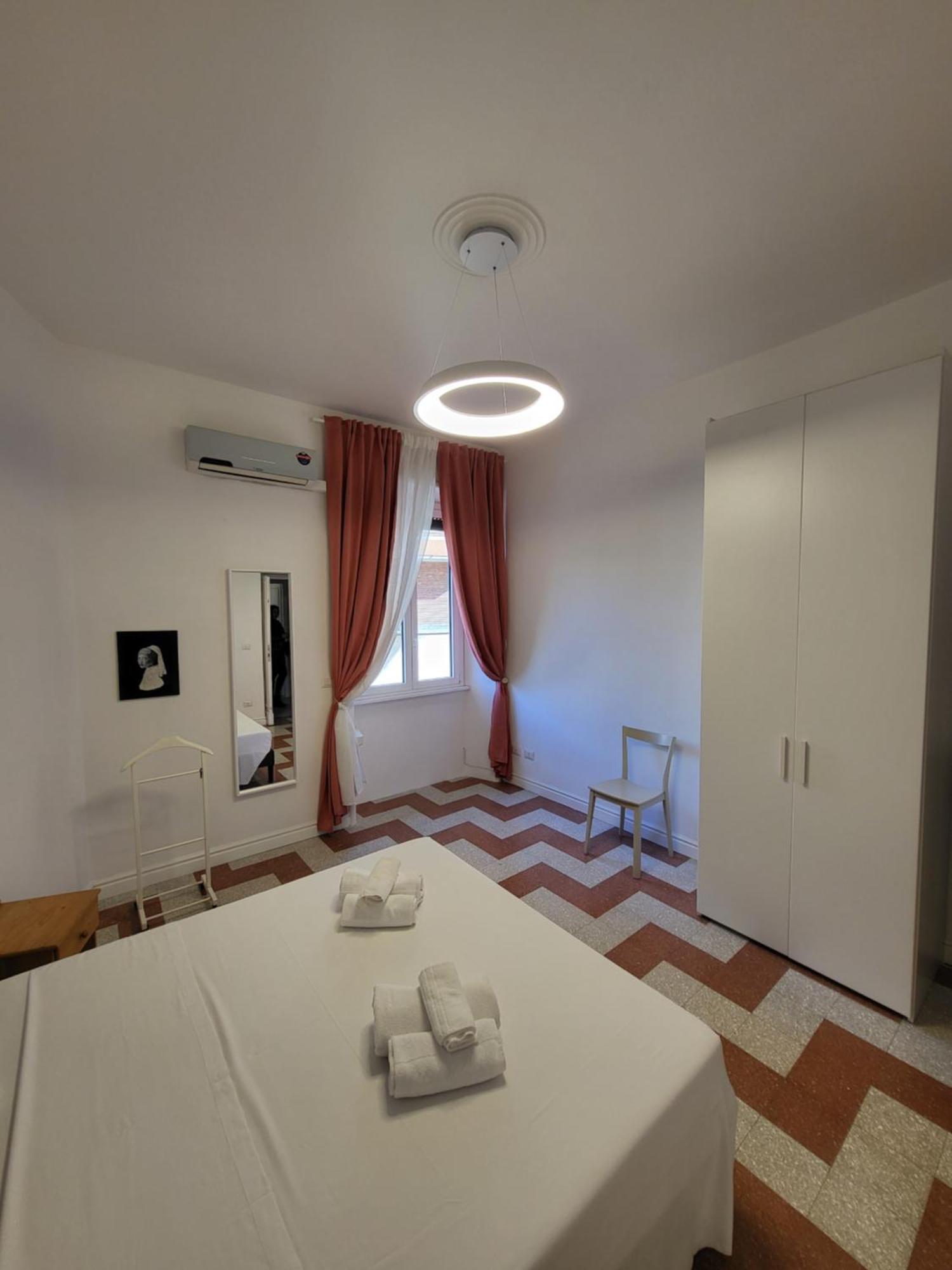 Apartment Dream House Re Di - 50mt To Metro Station, Position, 4pax, 2bdr Rom