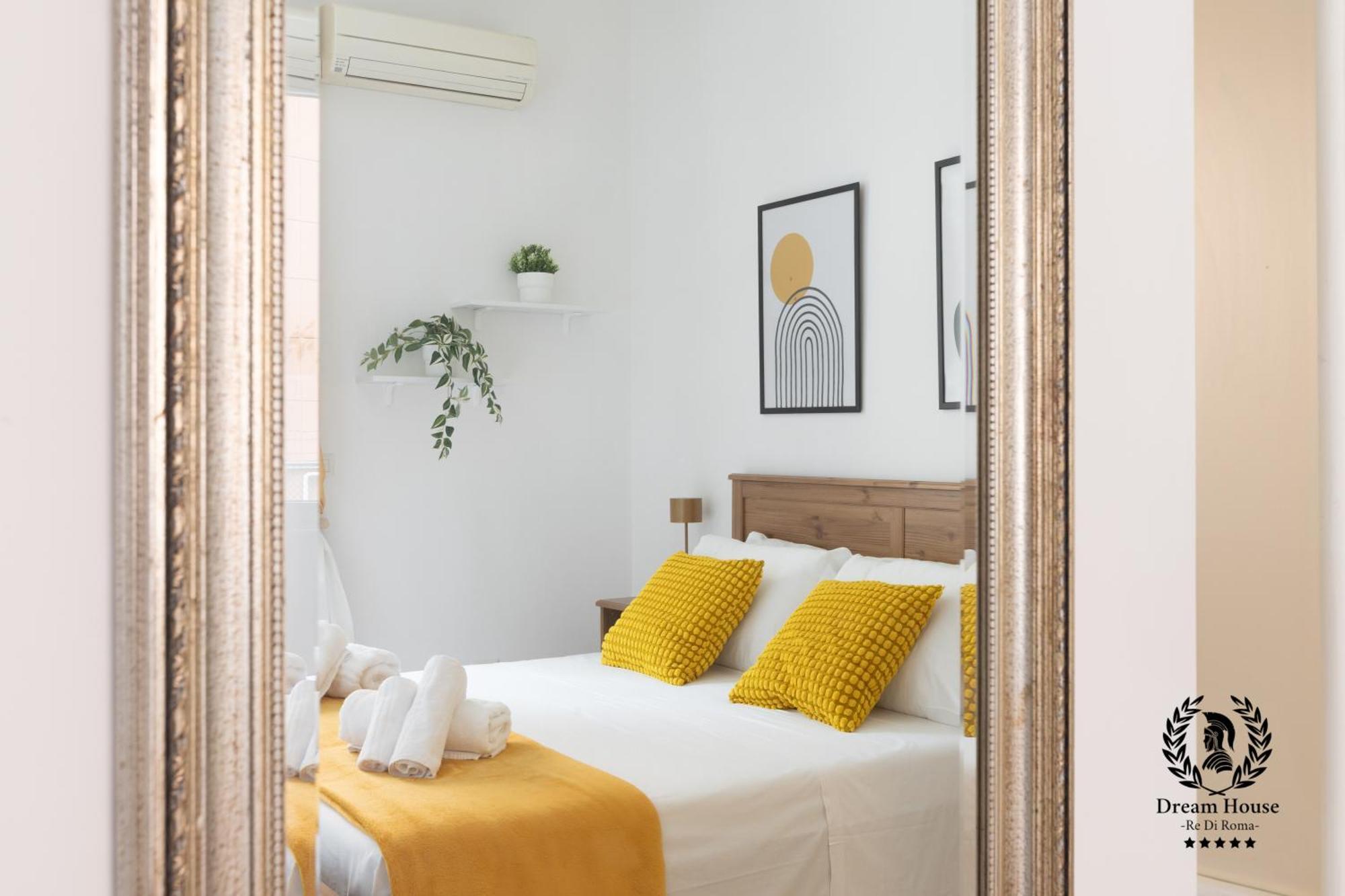 Dream House Re Di - 50mt To Metro Station, Position, 4pax, 2bdr Apartment *